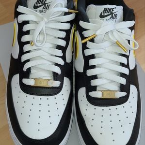 Nike Air Force 1 White Black Metallic Gold
